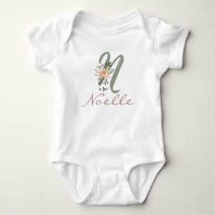 Noelle Namn Reveal Blommigt Brev N Girl Flower T Shirt