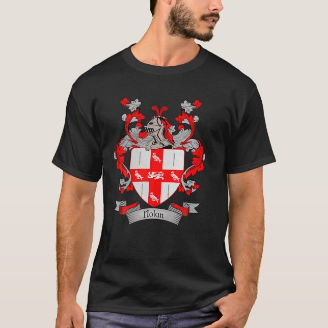 NolanJacka av Arm | Nolan Surname Family Crest T Shirt (Framsida)
