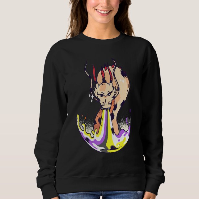 Nonbinary Dragon FIre LGBTQ Nonbinary Flag Nonbina T Shirt (Framsida)