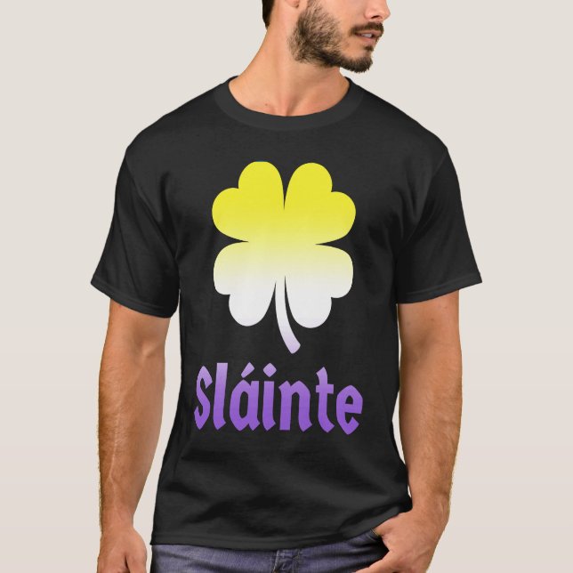 Nonbinary St Patrick's Day Shamrock LGBTQ Enby NB  T Shirt (Framsida)