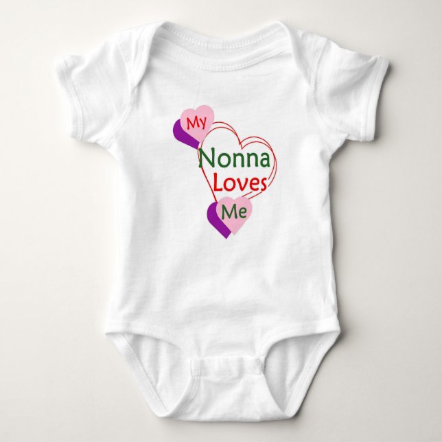 Nonna Kärlek Me Baby Bodykostym T Shirt (Framsida)