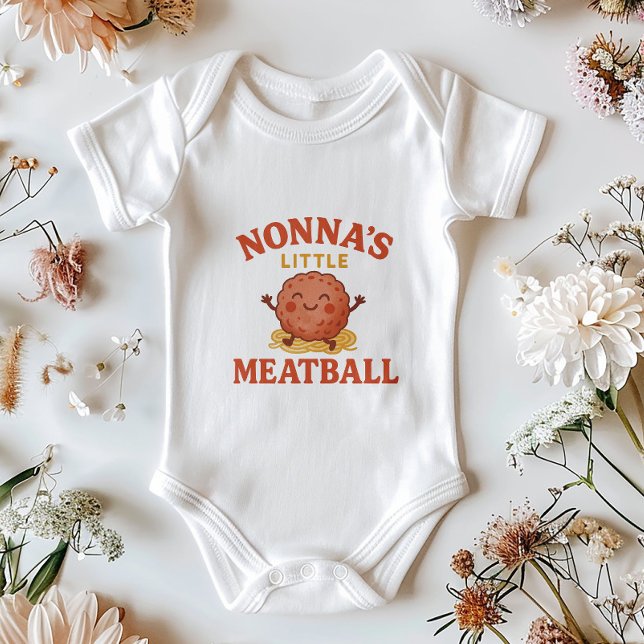 Nonnas lilla Meatball Baby | Cute Italiensk gåva T Shirt (Skapare uppladdad)