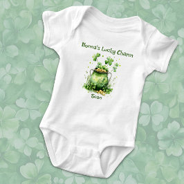 Nonnas Lucky Charm Shamrock Pot of Guld T Shirt