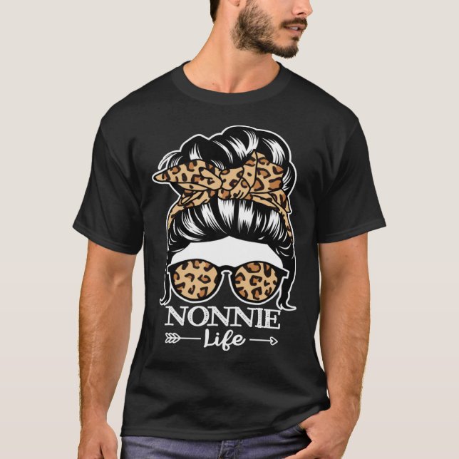 Nonnie Life Messy Bun Hair  Nonnie Leopard T Shirt (Framsida)