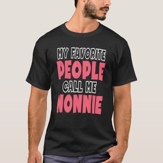 Nonnie T Shirt (Framsida)