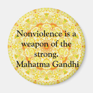 Nonviolencen är ett vapen av det starkt. - Gandhi Magnet