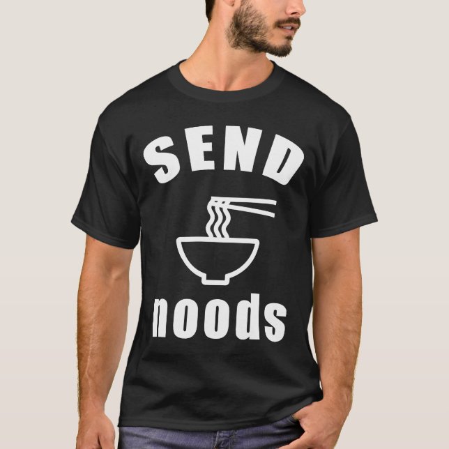 Noodles Costume Outfit Send Noods T Shirt (Framsida)