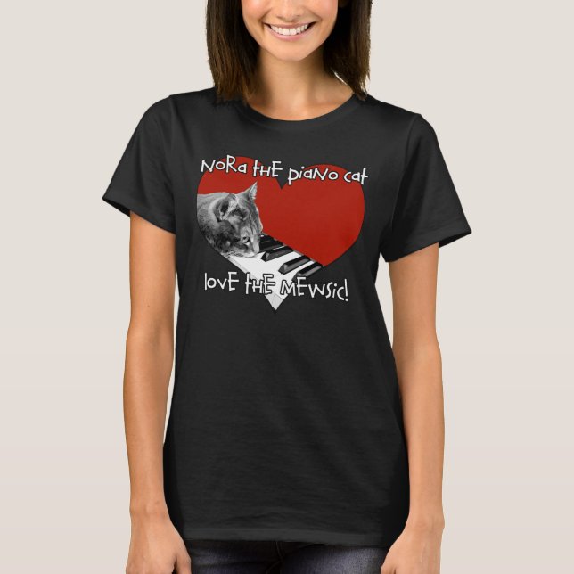 Nora Style #004 Tee Shirt (Framsida)
