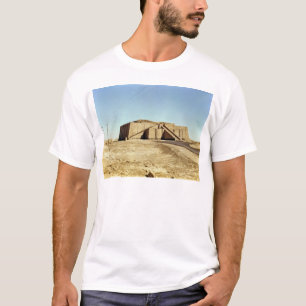 Nord-östra facade av zigguraten, c.2100 BC Tee Shirt