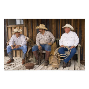 Nordamerika, USA. Cowboyer som kopplar av och Fototryck