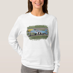 Nordamerikansk P-51 D Dazzling Donna på Tee Shirt