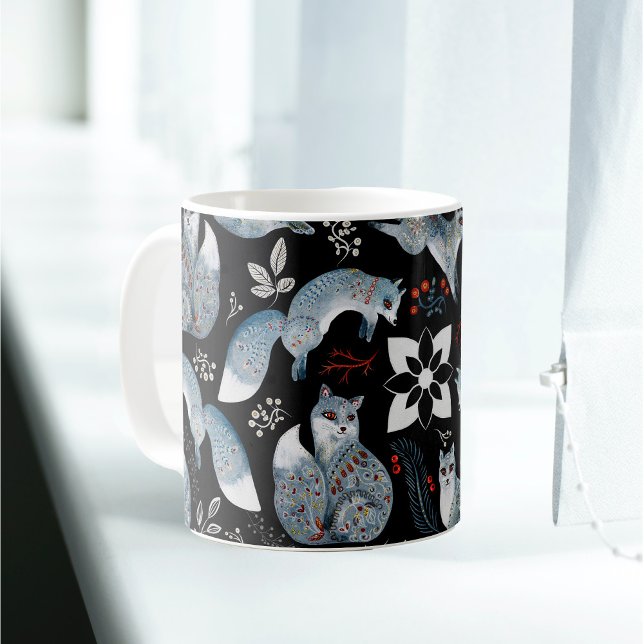 Nordic Blue Fox Red Greenery Kaffemugg (Skapare uppladdad)