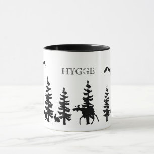 Nordiska Hygge med skog och djur i svart Mugg