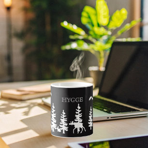 Nordiska Hygge med skogsilhouettes svartvita Kaffemugg