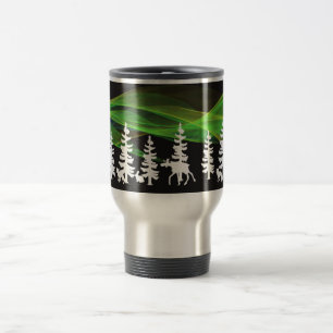 Nordiska skogen i vitt med norra ljus resemugg