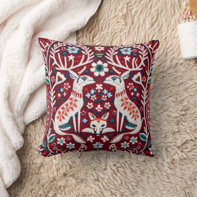 Nordiskt inspirerat broderat Dekorativ kudde (Filt)