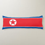 Nordkorea Flagga Kroppskudde<br><div class="desc">Patriotisk flagga i Nordkorea.</div>