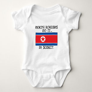 Nordkoreaner Gör Det... I Hemlighet. T-shirt