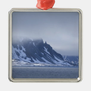 Norge, Arktiska cirkeln, Nordatlanten. Julgransprydnad Metall