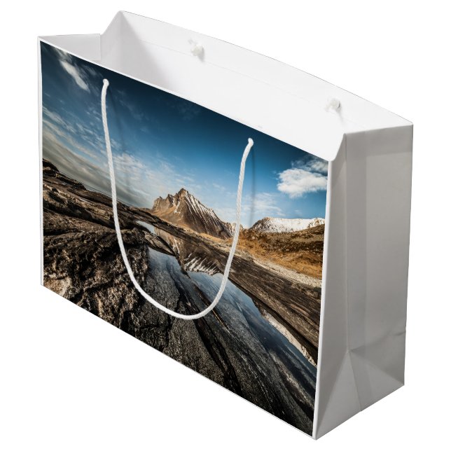 Norge Lofoten liggande foto (Baksidan Vinklad)