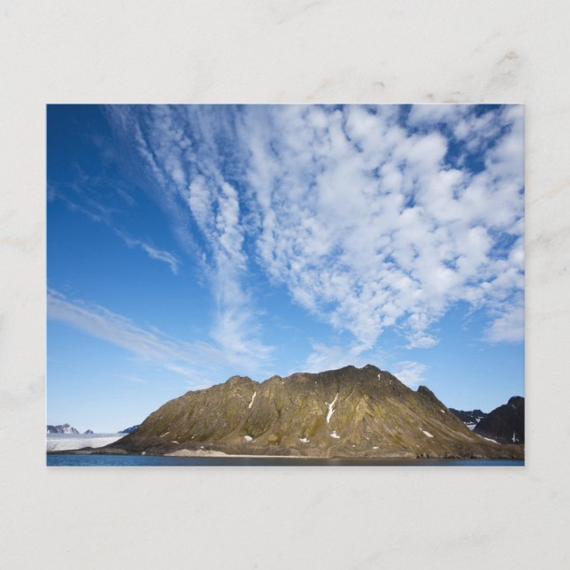 Norge, Svalbard, Moln ovanför branta klippor Vykort (Framsida)