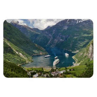 Norge till Geiranger från Flydalsjuvet Magnet