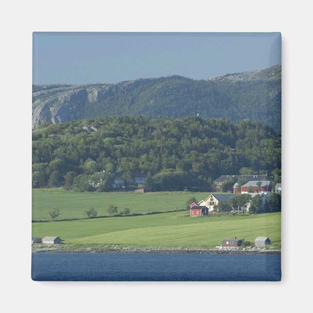 Norge, Trondheimsfjorden, Trondheim. Typisk Magnet (Framsidan)