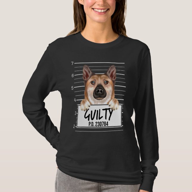 Norsk Buhund Mugshot Guilty Hund T Shirt (Framsida)
