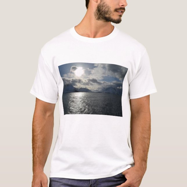 Norsk Fjord in Winter T Shirt (Framsida)