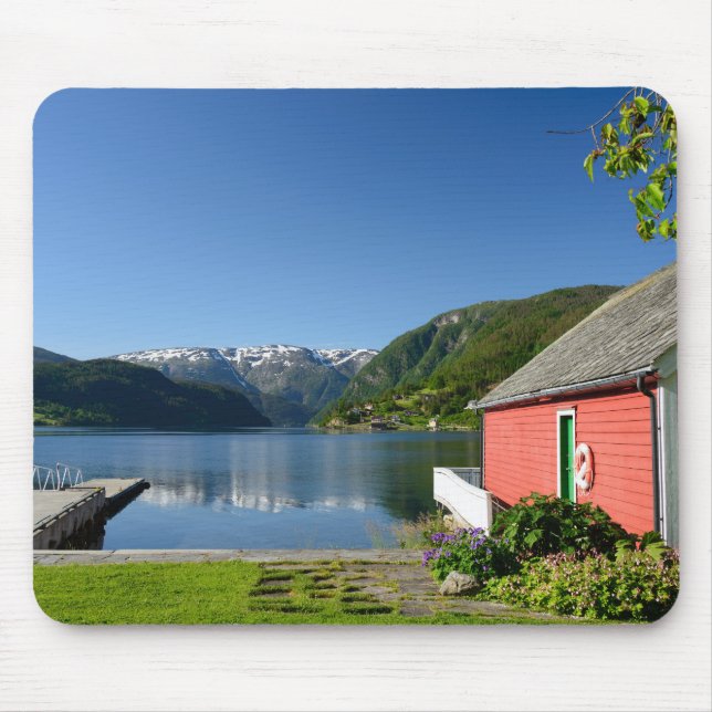 Norsk fjord- och sjöbodmousepad musmatta (Framsidan)