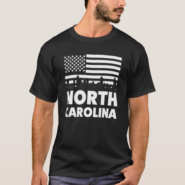 North Carolina American State Usa T Shirt (Framsida)