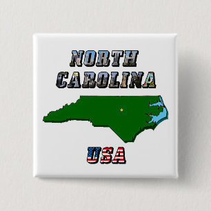 North Carolina Karta, kontur, foto och US Flagga T Knapp