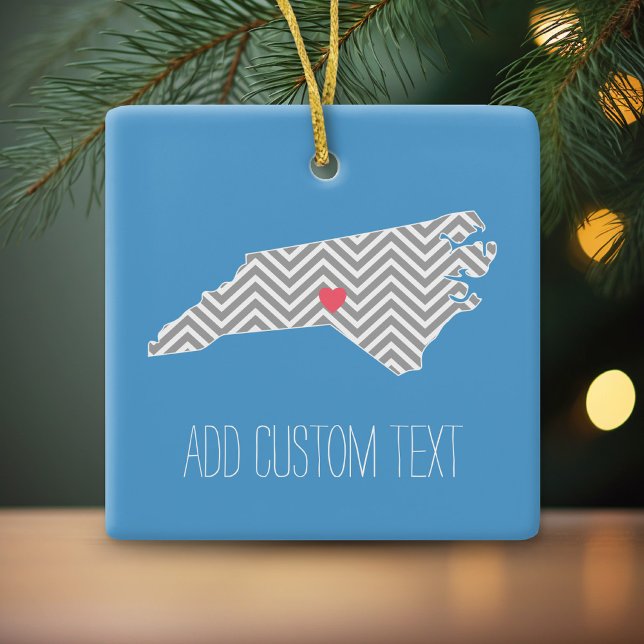 North Carolina Karta med Anpassningsbar Heart och  Julgransprydnad Keramik (Personalized Photo Ornament - Christmas Keepsake)