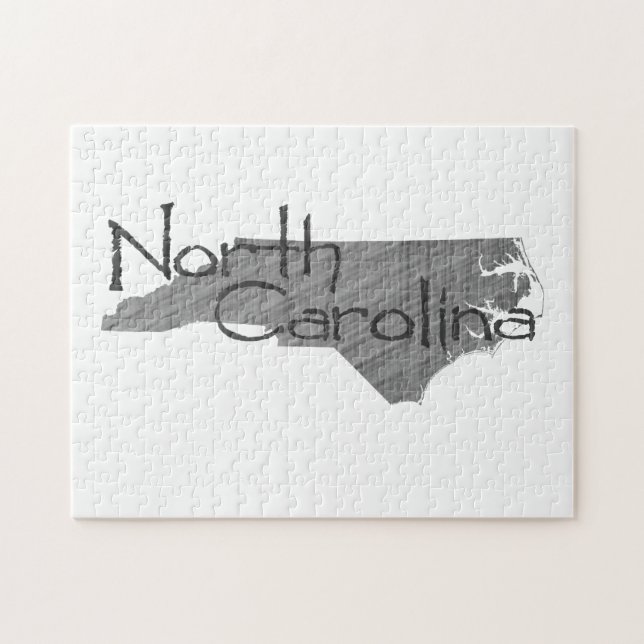 North Carolina Shaped Old Grått Chalkboard och Nam Pussel (Horisontell)