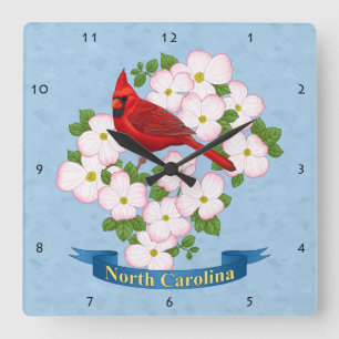 North Carolina State Cardinal Bird Dogwood Flower Fyrkantig Klocka