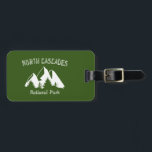 North Cascades nationalpark Bagagebricka<br><div class="desc">North Cascades nationalpark är som ingen annan. Washington Pass,  Maple Pass,  Blue Sjö Trail,  det överraskar vid varje tillfälle. Visa din passion för fjärrvildmark och kärlek i den här parken!</div>