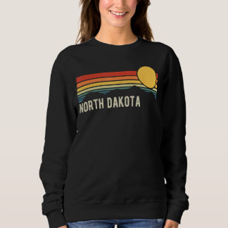 North Dakota USA Retro Sunset Stil Design T Shirt
