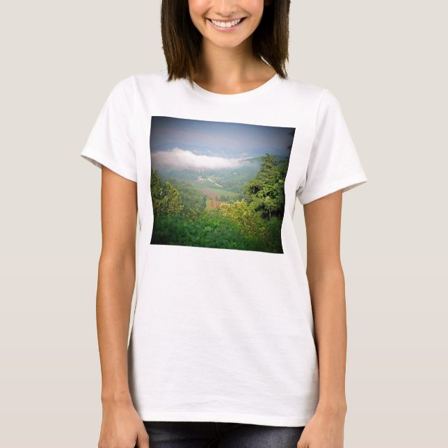 North Georgia Mountains, USA T-shirt (Framsida)