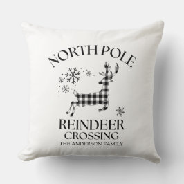 North Pole Reindeer Crossing Buffalo Plaid Kudde