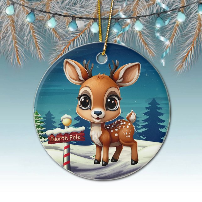 North Pole Reindeer Whimsical Character Decor 🎄🦌 Julgransprydnad Keramik (North Pole Reindeer Hanging Christmas Decor, Whimsical Deer Character  Ornament, Doe, Antlers 🎄🦌)