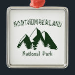 Northumberlands nationalpark julgransprydnad metall<br><div class="desc">Northumberland National Park är den nordligaste nationalparken i England. Det täcker ett område på mer än 1 050 kvadratkilometer mellan det skotska gräns i norr till precis söder om Hadrians mur.</div>