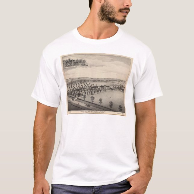Norwood lagrarlantgård, Kansas Tee (Framsida)