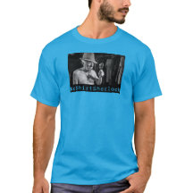 NoShirtSherlock "Undersöker t-shirts"