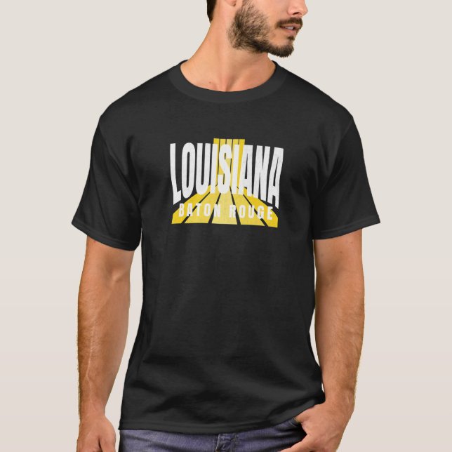 Nostalgic Baton Rouge Cool Purple & Yellow Louisia T Shirt (Framsida)