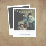 Nostalgic Instant Photo Hanukkah/jul Julkort<br><div class="desc">Med en 5- och 6-punktsstjärna i Streamer (som representerar Hanukkah och jul) överlagras ditt foto (som om det finns i ditt foto) på ett kort foto-stil. Bilden har ett Zazzle-filter för åldrasens utseende och anpassningsbarnas Julhälsningar teckensnitt är i ett handskrivet stil.</div>