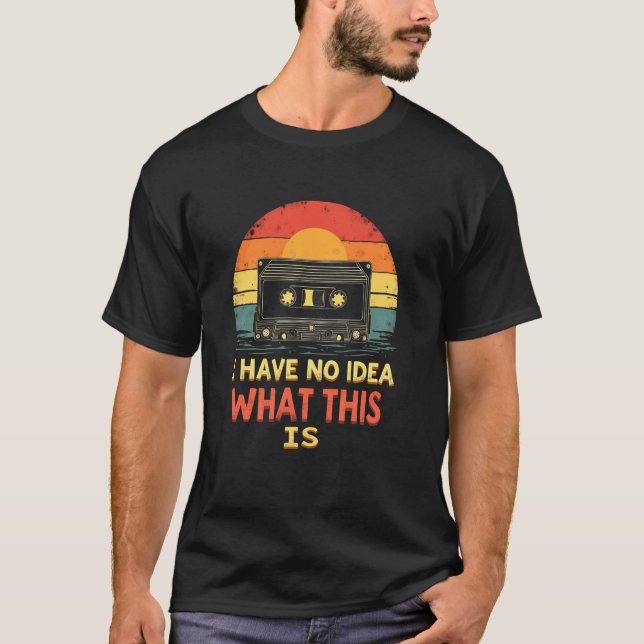 Nostalgisk Bandhumor Grafik T Shirt (Framsida)