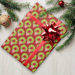 Nostalgiskt julkrans Bow Cute Roligt Viimistisk Presentpapper<br><div class="desc">Papper julomslutning med handmålade vattenfärgsvågor med rosa båge på djup röd bakgrund. Designad att samordna med den hjärtliga julsamlingen. Originalkonst av Leslie Larson.</div>