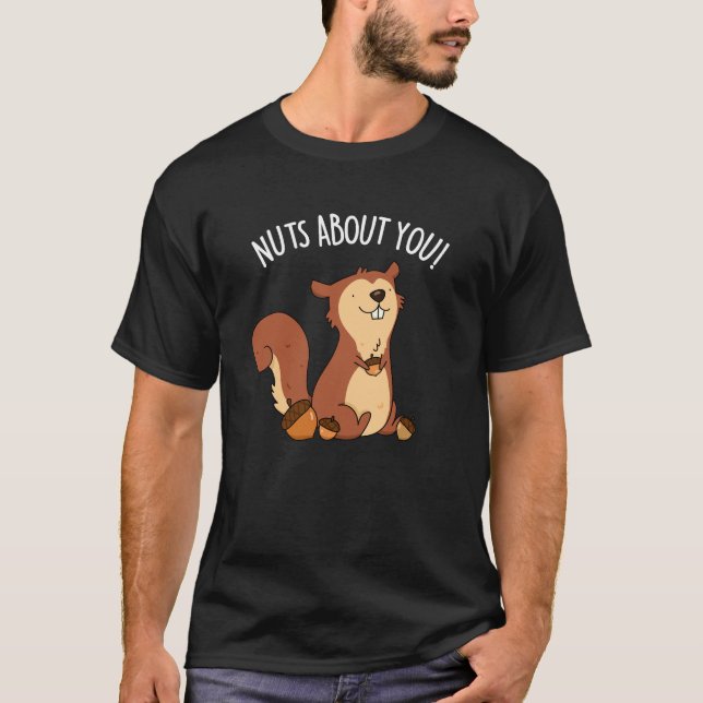 Nöt om dig Fungle Squirrel Pun Mörk BG T Shirt (Framsida)