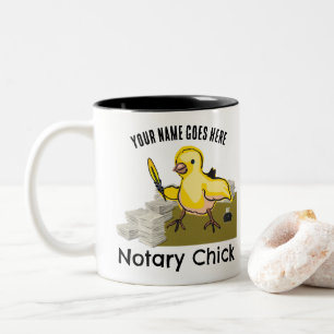 Notär Chick Gult Feather Quill Customized Namn Två-Tonad Mugg