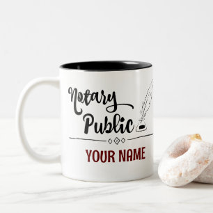 Notary Public Feather avfärdar ditt anpassade namn Två-Tonad Mugg